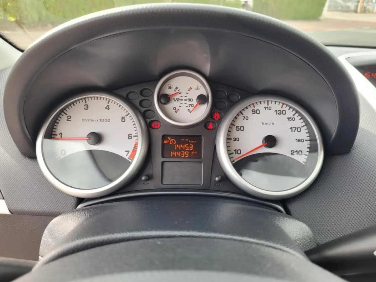 1.4 VTi X-line