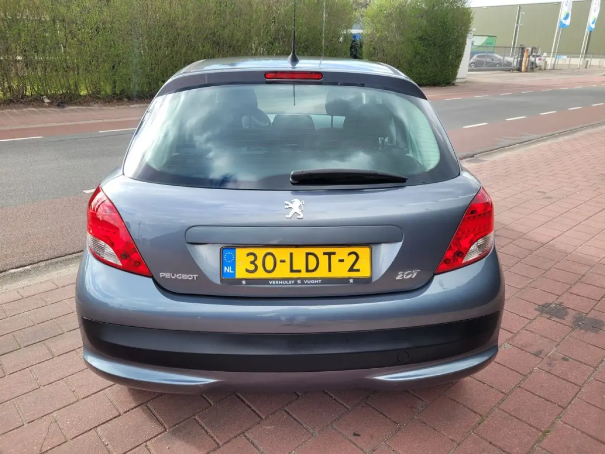 1.4 VTi X-line