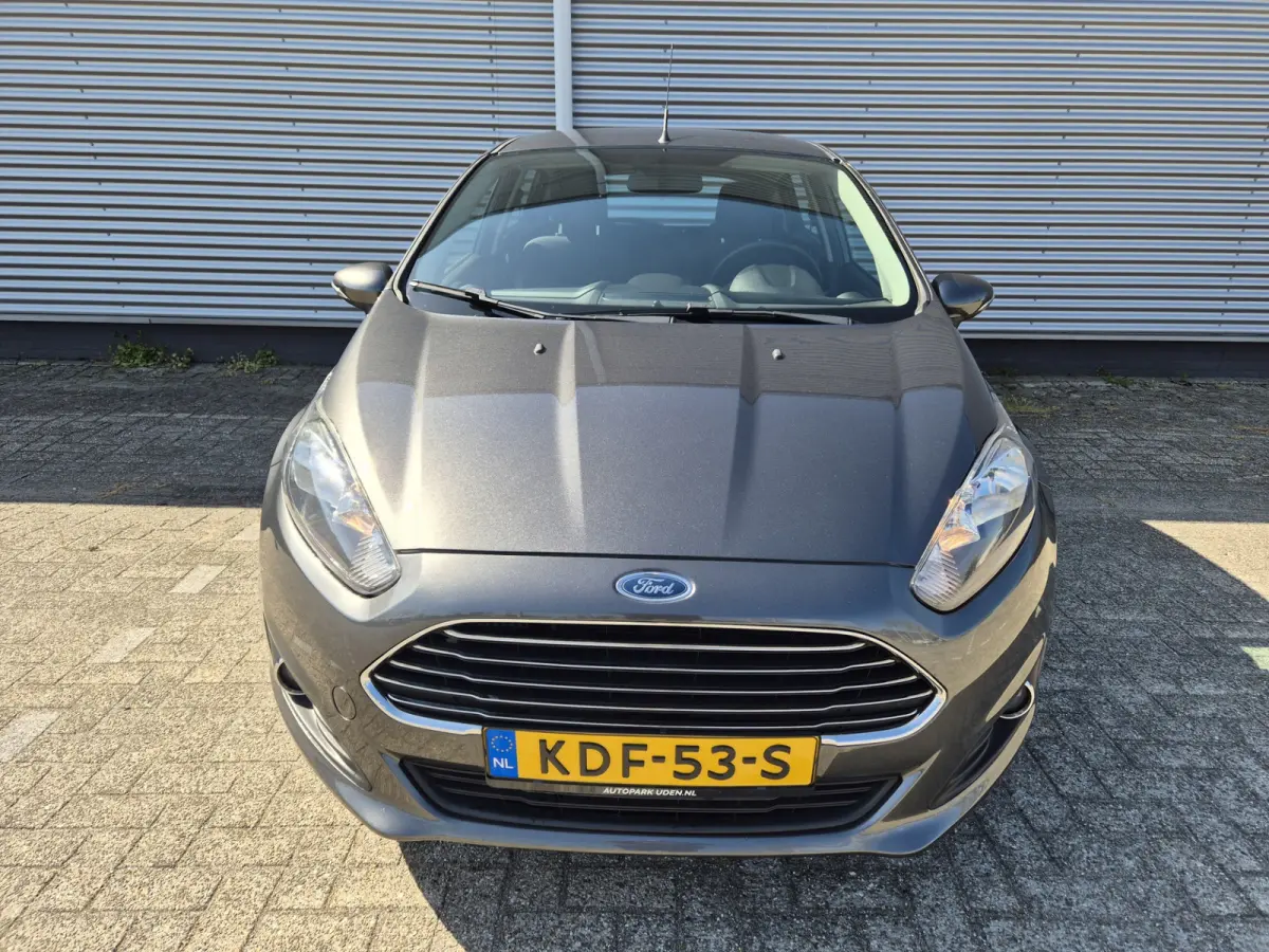 1.0 Style Ultimate,Automaat,Airco, Lm velgen,Parkeersensoren,slechts 36.000KM!!!!