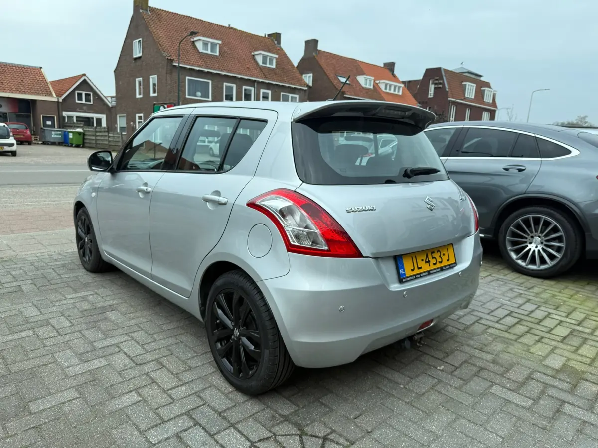 1.2 Bandit EASSS, Trekhaak,Stoelverwarming,Cruise control,Airco,L.M.Velgen,Parkeersensoren