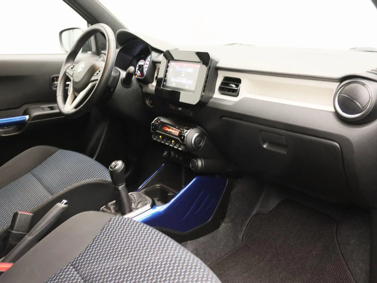 1.2 Smart Hybrid Style | Apple Carplay/Android Auto | Achteruitrijcamera | Cruise Control | Lichtmetalen Velgen |