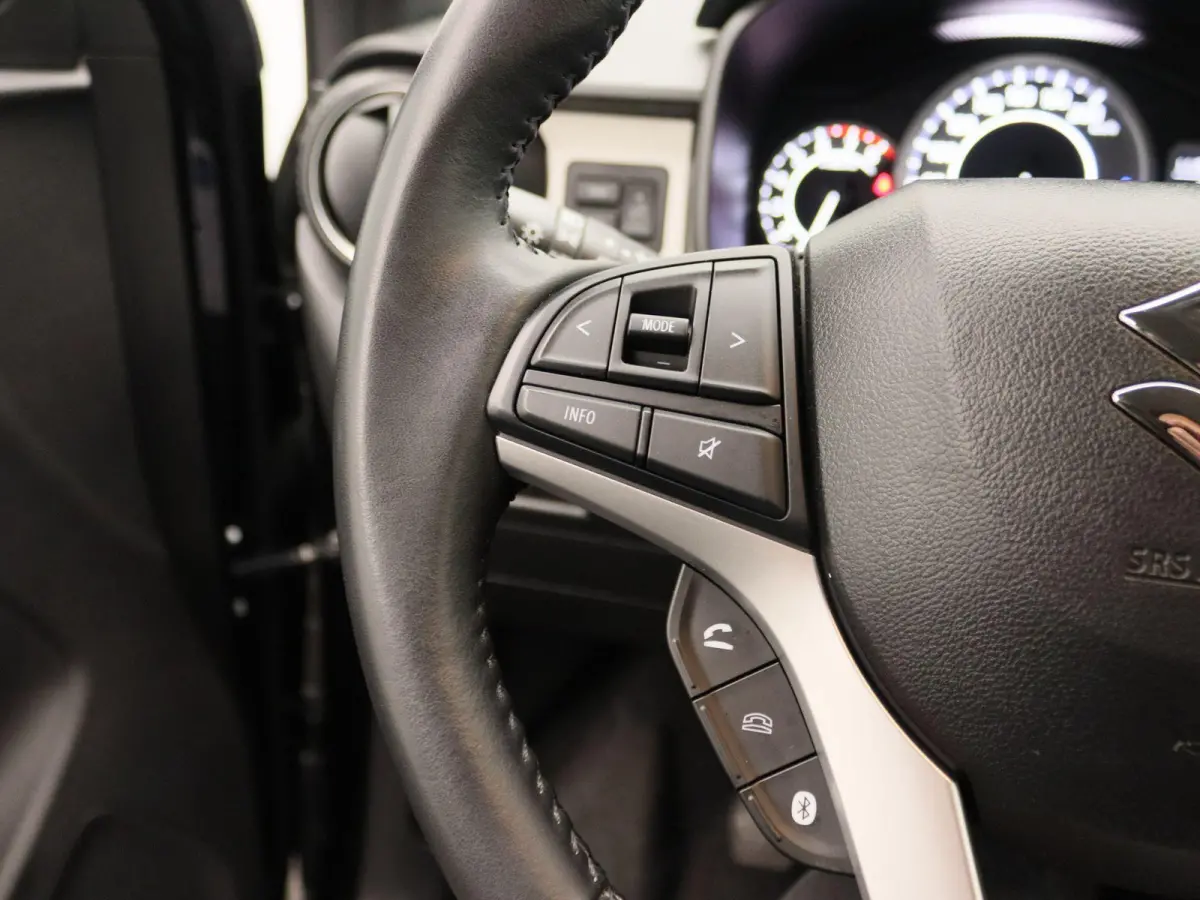 1.2 Smart Hybrid Style | Apple Carplay/Android Auto | Achteruitrijcamera | Cruise Control | Lichtmetalen Velgen |