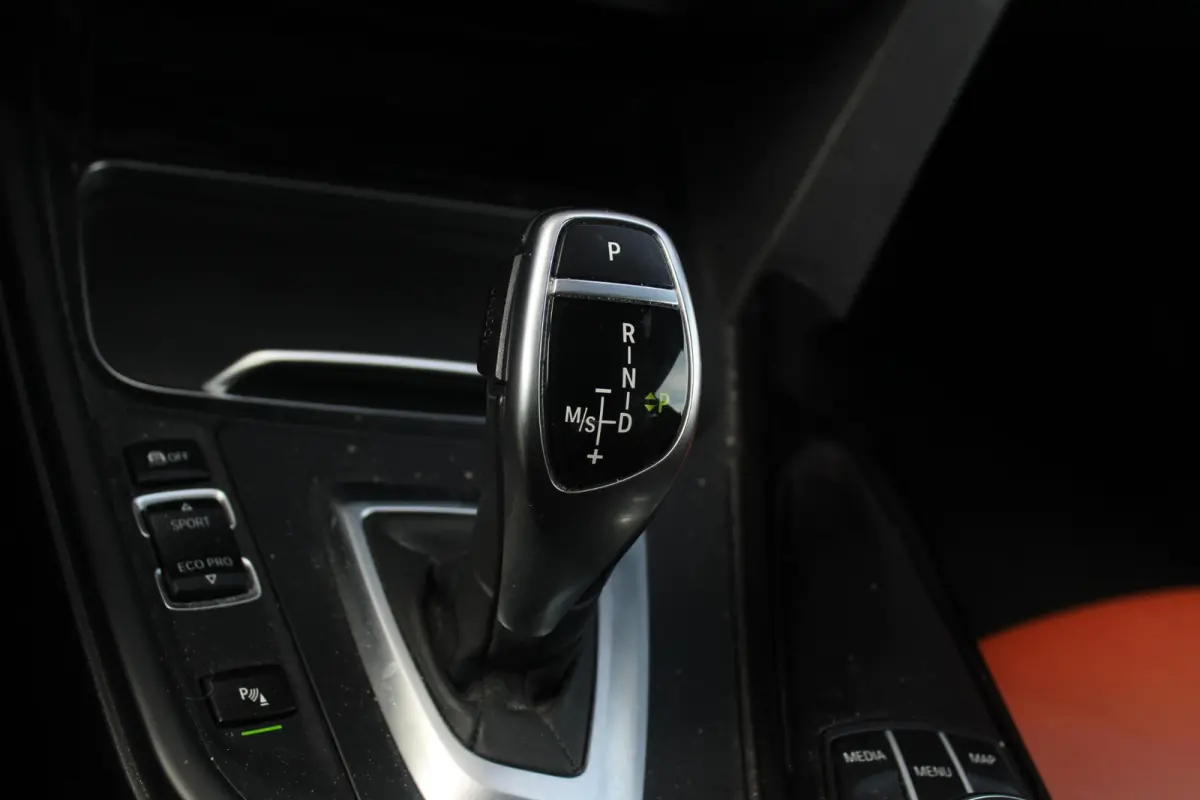 420i M Sport | H+K | Elektrische stoelen | Memory | Leer | Dealer onderhouden