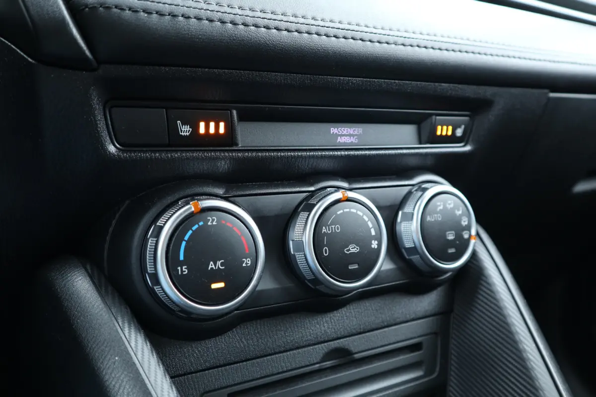 2.0 SkyActiv-G 120 Dynamic Trekhaak / Navi / Clima / Cruise / PDC
