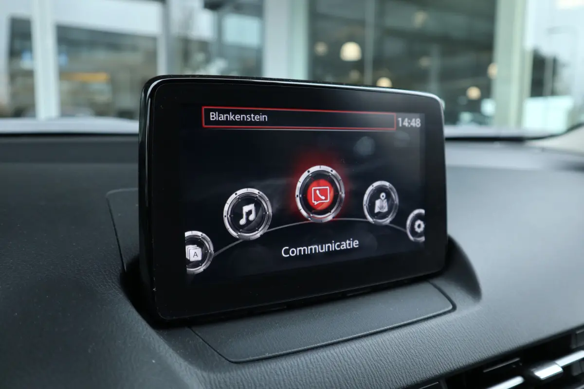 2.0 SkyActiv-G 120 Dynamic Trekhaak / Navi / Clima / Cruise / PDC