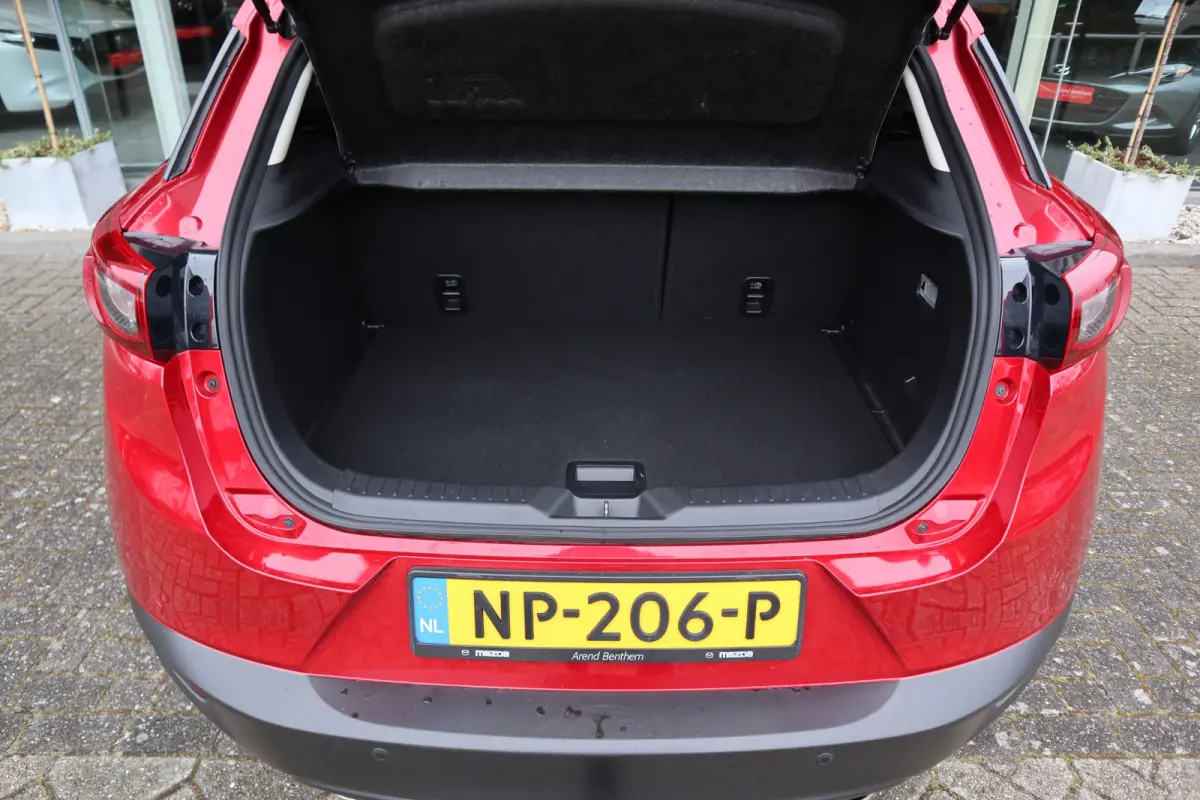 2.0 SkyActiv-G 120 Dynamic Trekhaak / Navi / Clima / Cruise / PDC