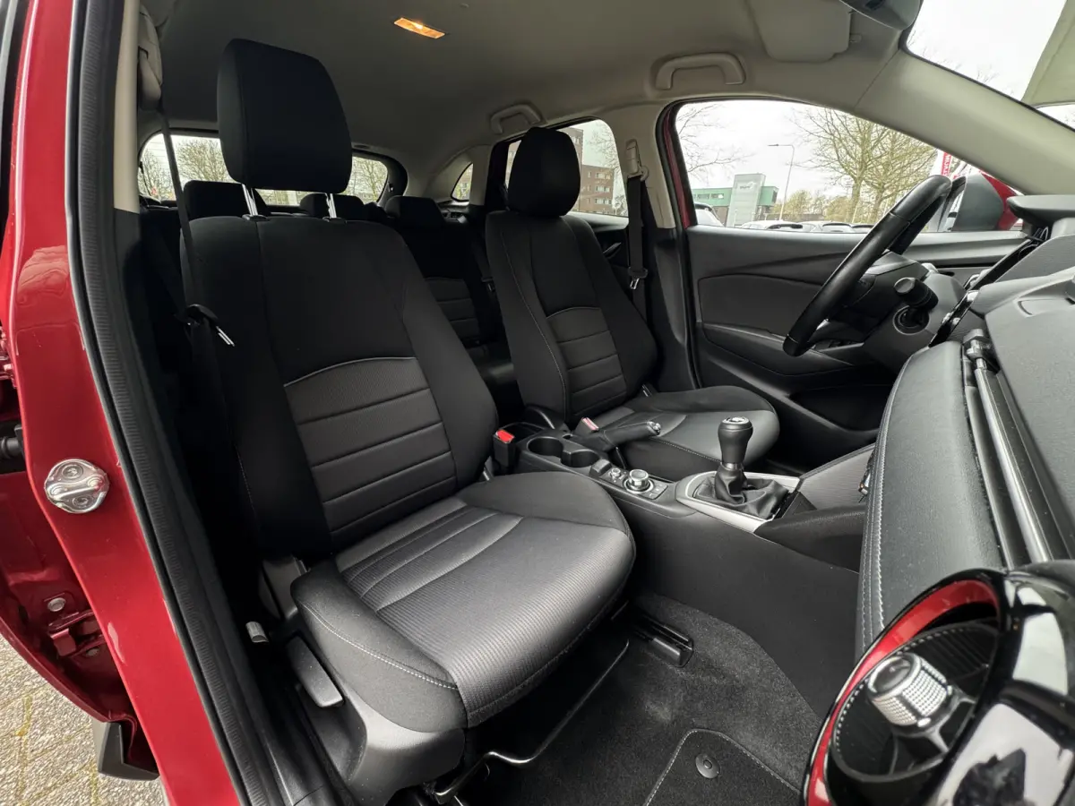 2.0 SkyActiv-G 120 Dynamic Trekhaak / Navi / Clima / Cruise / PDC