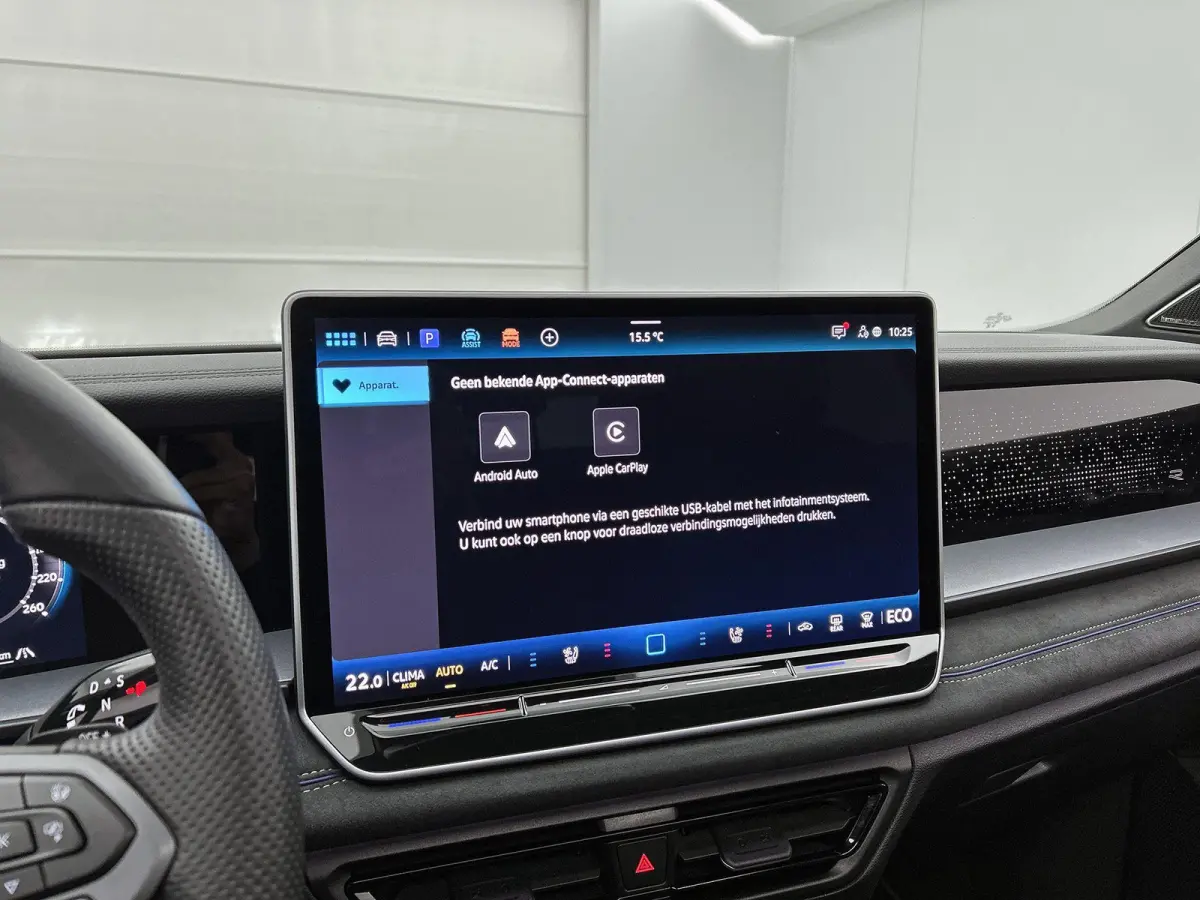 1.5 eHybrid R-Line Edition | SoH 97% | 272 PK | Automaat | Black Style | Lederen Interieur (Memory Seats) | 360* Camera (Helicopter View) | Head-Up Display | Harman-Kardon