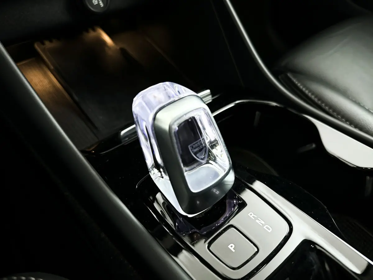 B3 Plus Dark | Panoramadak | Parkeercamera | Harman Kardon | Stoel- en Stuurverwarming