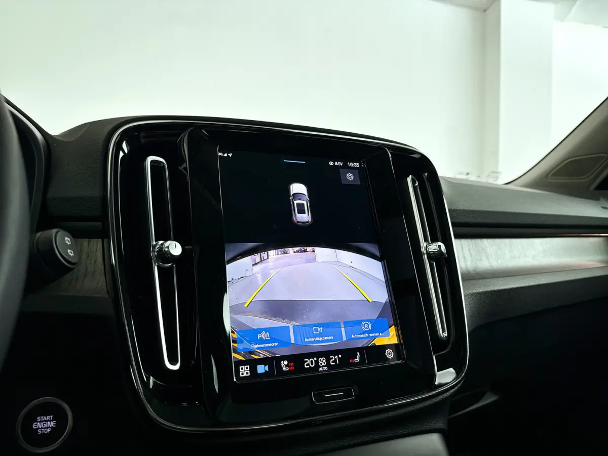 B3 Plus Dark | Panoramadak | Parkeercamera | Harman Kardon | Stoel- en Stuurverwarming