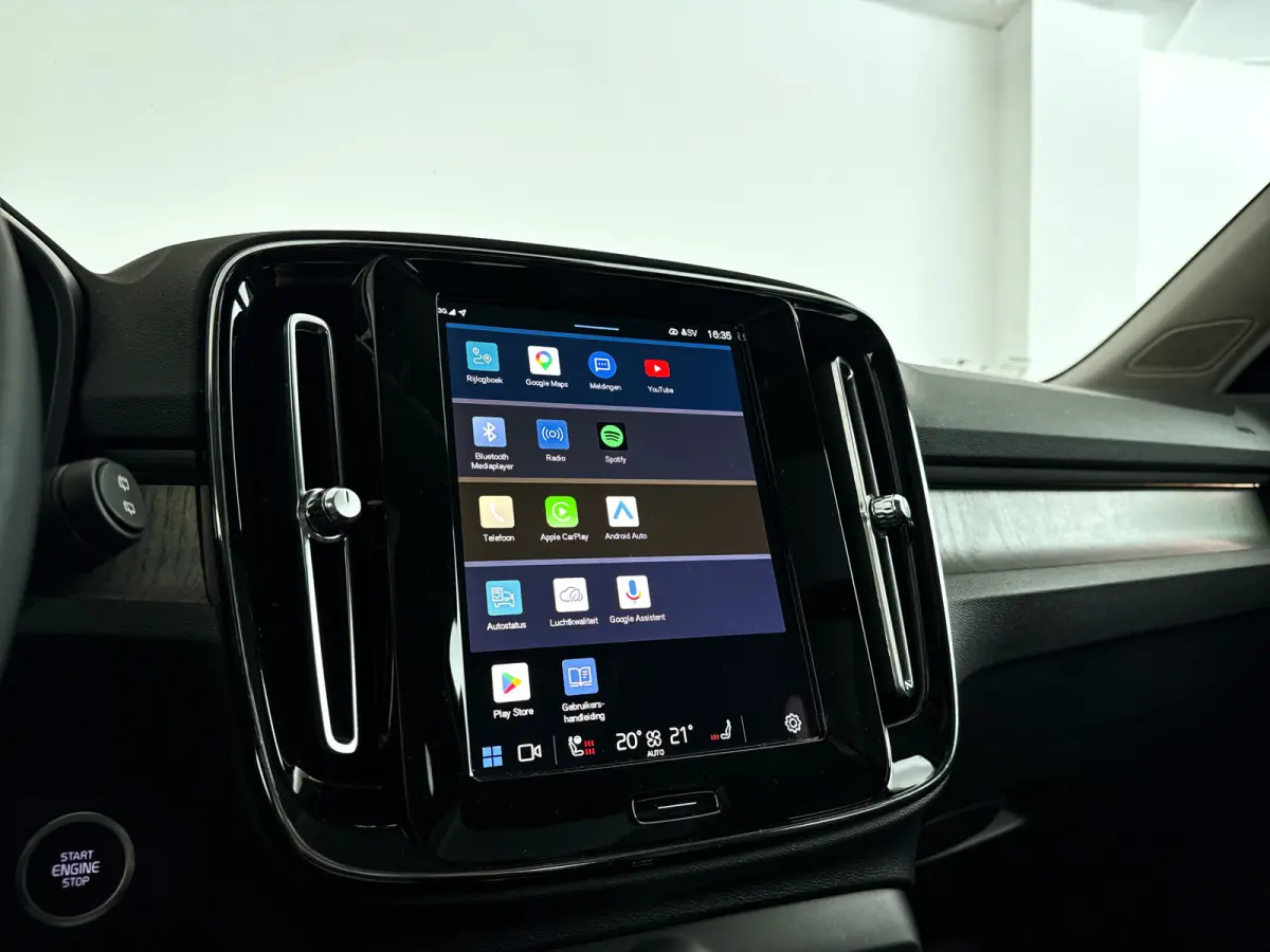 B3 Plus Dark | Panoramadak | Parkeercamera | Harman Kardon | Stoel- en Stuurverwarming