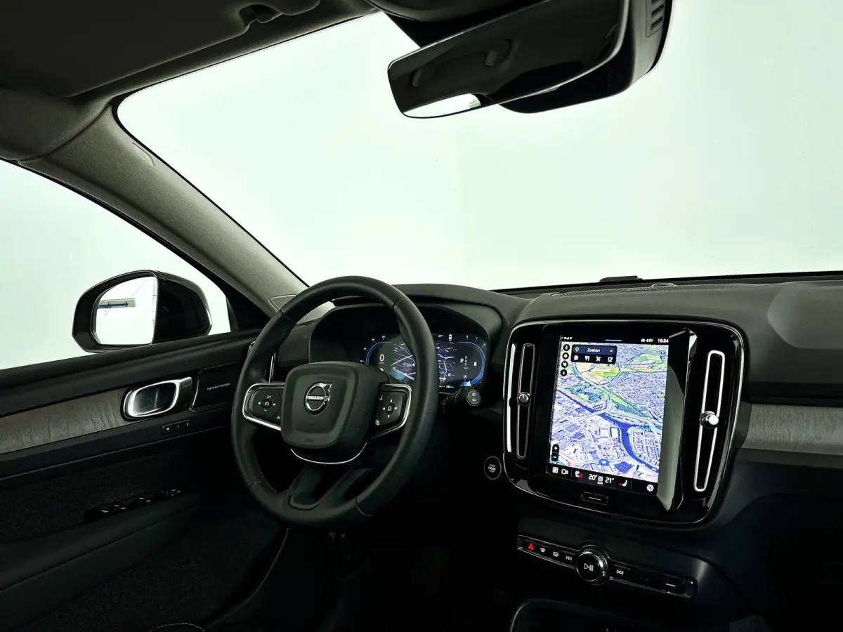 B3 Plus Dark | Panoramadak | Parkeercamera | Harman Kardon | Stoel- en Stuurverwarming