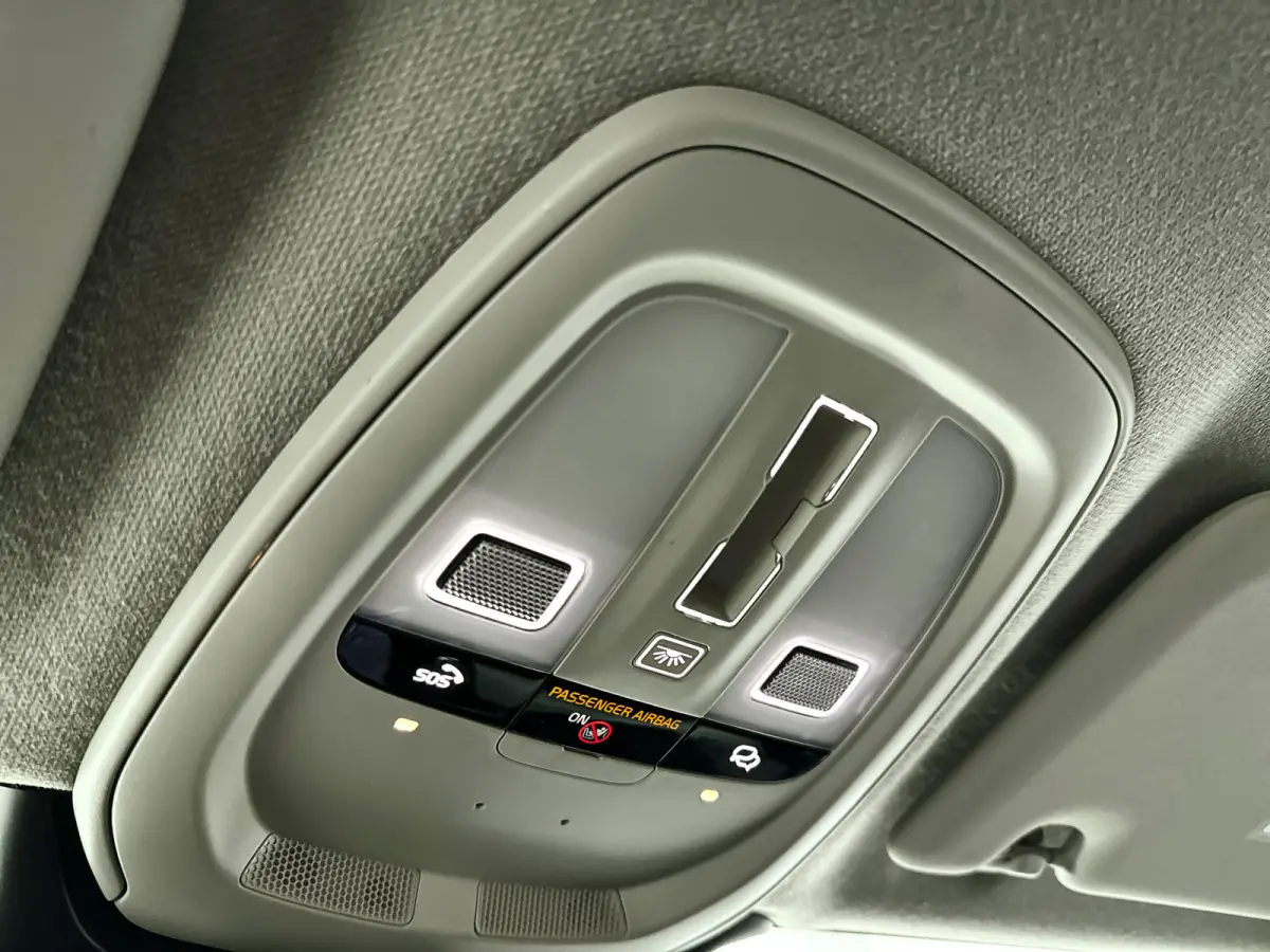 B3 Plus Dark | Panoramadak | Parkeercamera | Harman Kardon | Stoel- en Stuurverwarming