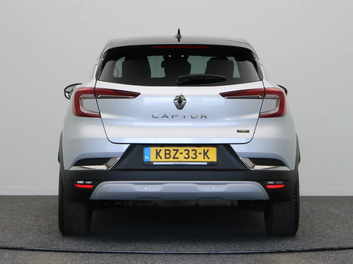 1.6 E-Tech Hybrid 145 Techno | Navigatie | Achteruitrijcamera | Parkeersensoren achter | Climate control |