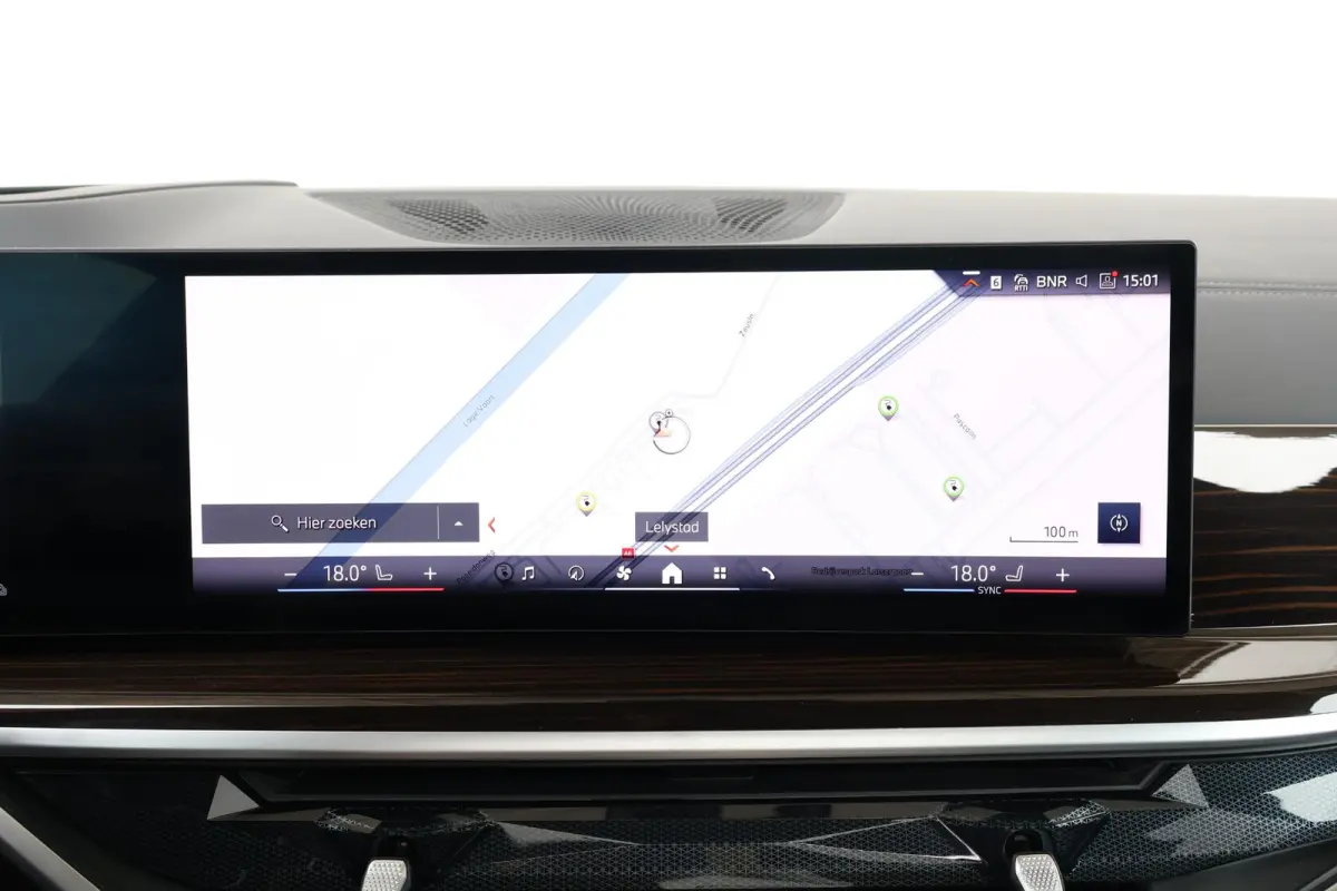 xDrive50e | SoH 100% | Sportpakket Pro | Skylounge | Comfort Stoelen | Driving Assistant Professional | Merino Leder |