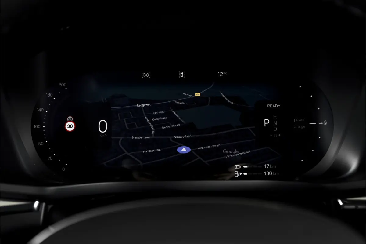 2.0 T6 Plug-in hybrid AWD Plus Black Edition | Harman/Kardon | S/K-Panodak | Dig. Cockpit | Adapt. Cruise | Elek. Klep | Stoel-+Stuurverw. | 360 Camera | NAV+App. Connect | ECC | LM 21" | 17