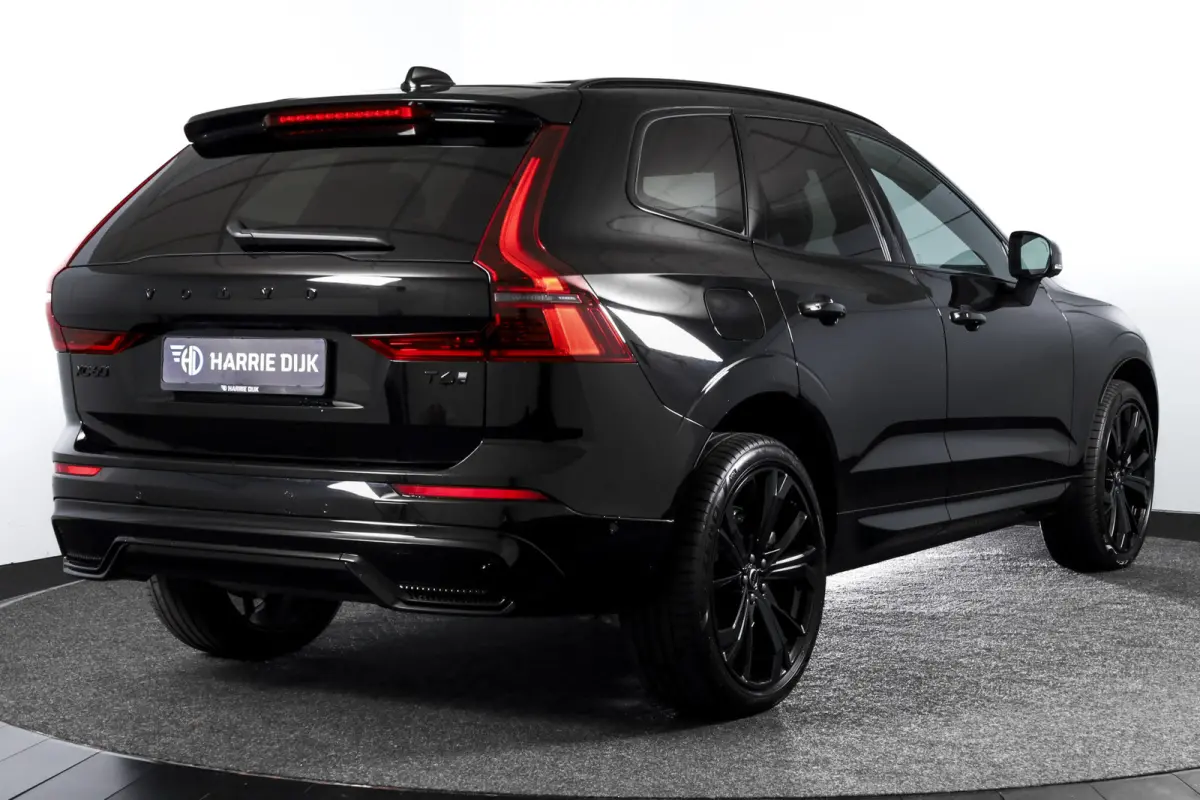 2.0 T6 Plug-in hybrid AWD Plus Black Edition | Harman/Kardon | S/K-Panodak | Dig. Cockpit | Adapt. Cruise | Elek. Klep | Stoel-+Stuurverw. | 360 Camera | NAV+App. Connect | ECC | LM 21" | 17