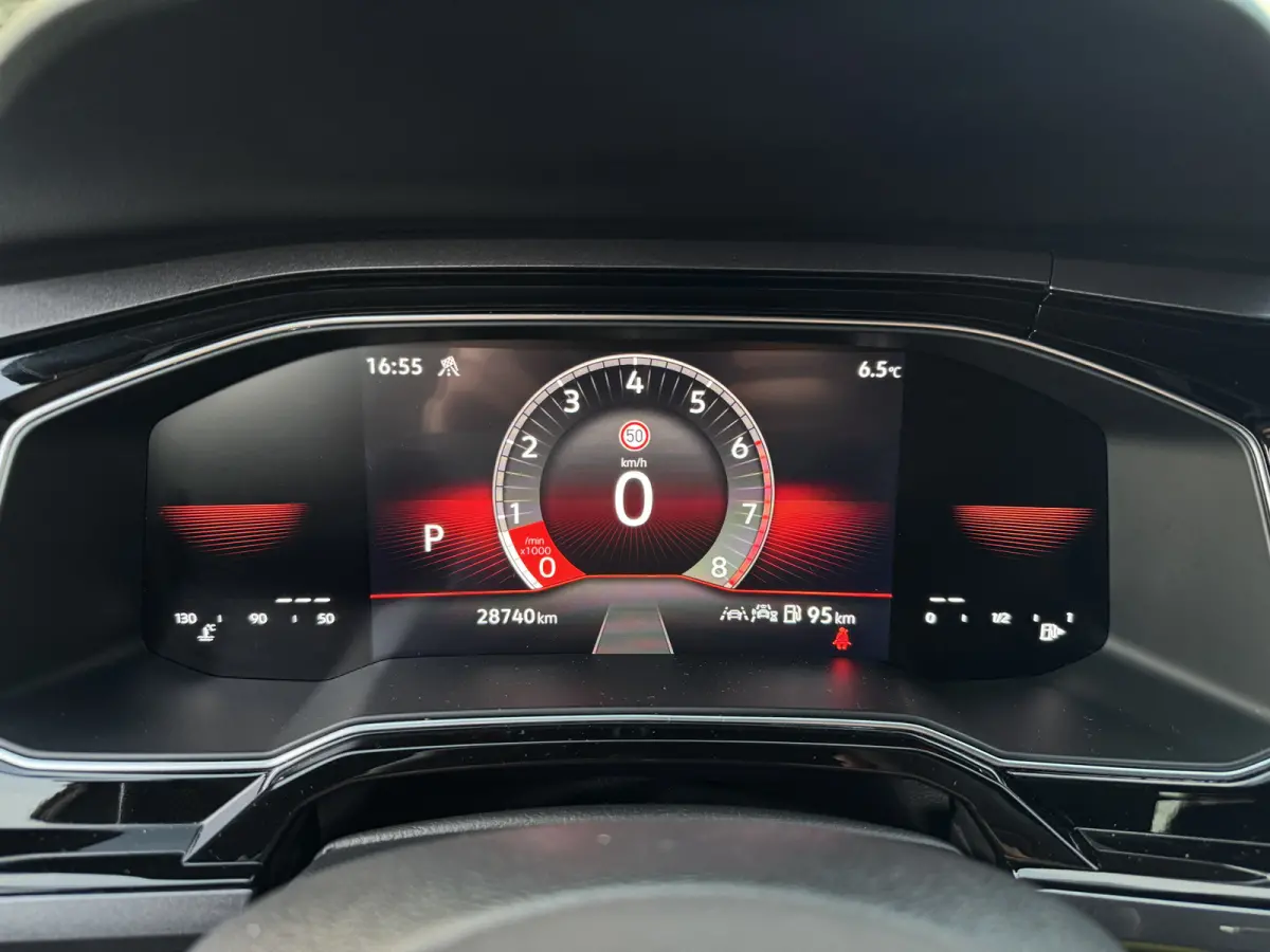2.0 TSI 210PK GTI-SPORT LED VIRTUAL/LED/CARPLAY
