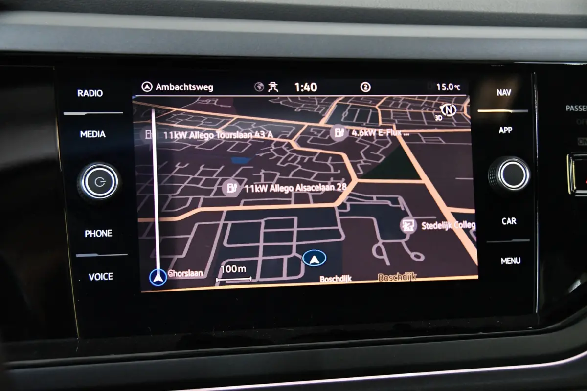 1.0 TSI R-Line, Full-options, Pano, Camera