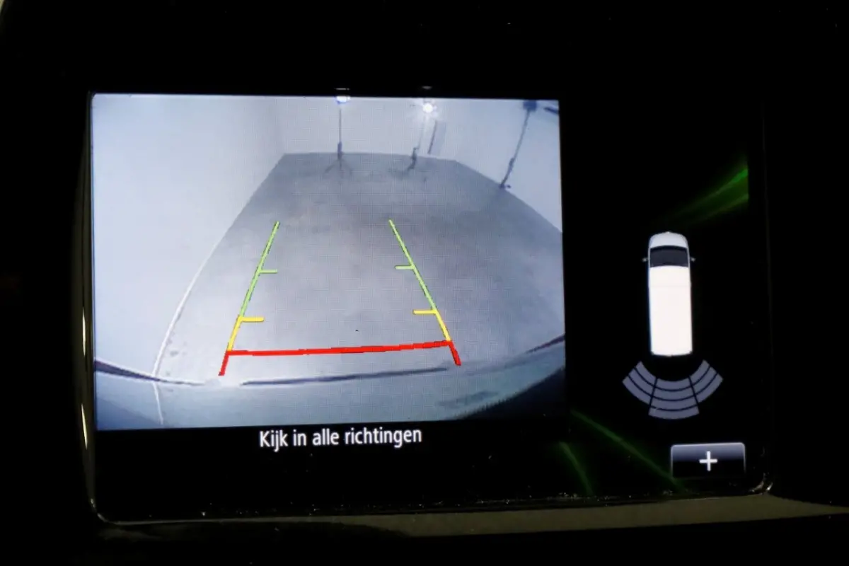 2.0 dCi 120pk L1H1 Comfort Navi/Camera/Inrichting 11-2021