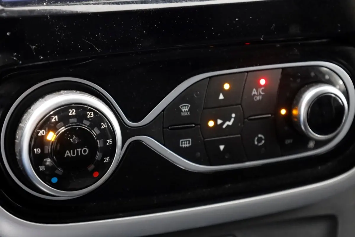 2.0 dCi 120pk L1H1 Comfort Navi/Camera/Inrichting 11-2021