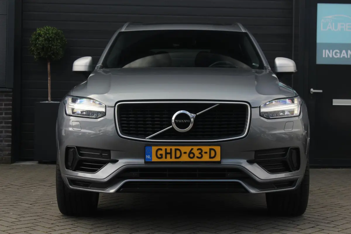 2.0 T8 Twin Engine AWD R-Design 7 P | Bowers & Wilkins | Panoramadak | Stoelkoeling | Luchtvering | Orrefors | Memory