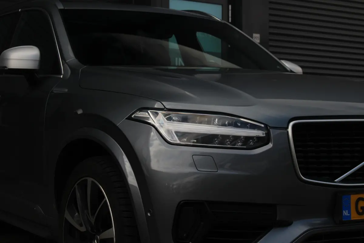 2.0 T8 Twin Engine AWD R-Design 7 P | Bowers & Wilkins | Panoramadak | Stoelkoeling | Luchtvering | Orrefors | Memory