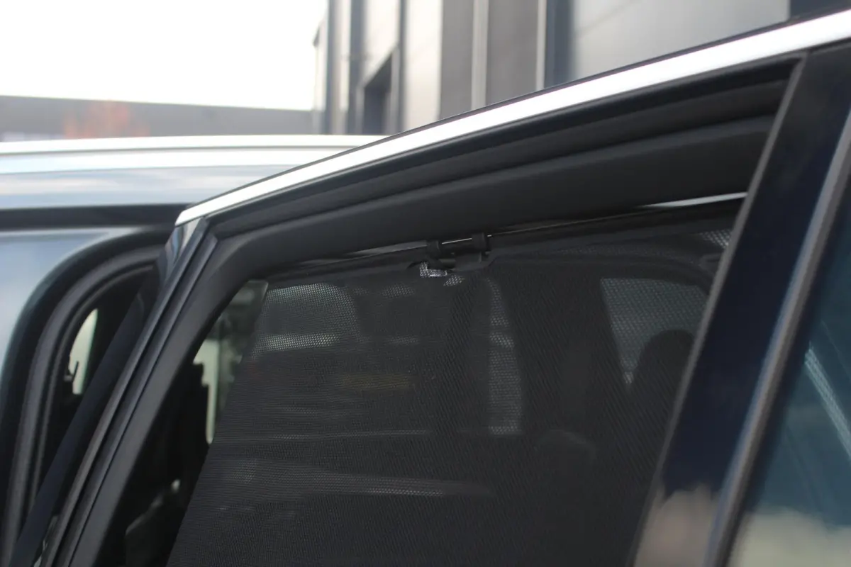 2.0 T8 Twin Engine AWD R-Design 7 P | Bowers & Wilkins | Panoramadak | Stoelkoeling | Luchtvering | Orrefors | Memory