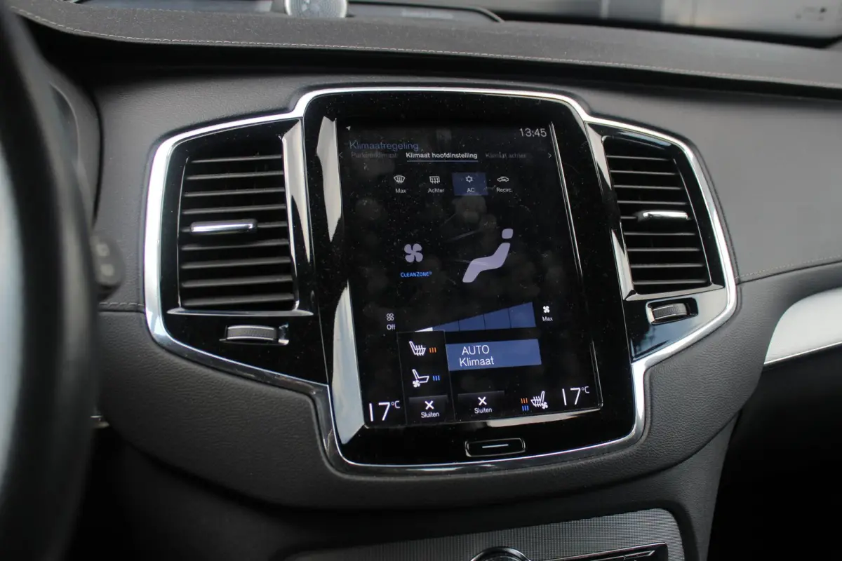 2.0 T8 Twin Engine AWD R-Design 7 P | Bowers & Wilkins | Panoramadak | Stoelkoeling | Luchtvering | Orrefors | Memory