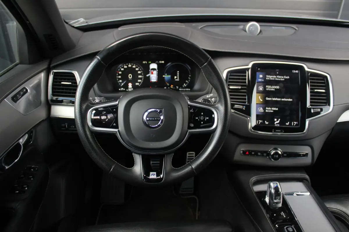 2.0 T8 Twin Engine AWD R-Design 7 P | Bowers & Wilkins | Panoramadak | Stoelkoeling | Luchtvering | Orrefors | Memory