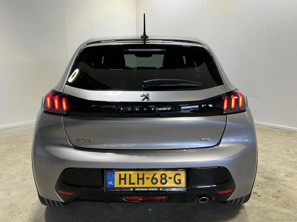 1.2 Turbo GT | Navigatie/Android/Apple Carplay | Adaptive Cruise control | Dealer onderhouden | PDC V+A | Achteruitrijcamera | LMV 17'' | Afn. trekhaak | Climate Control
