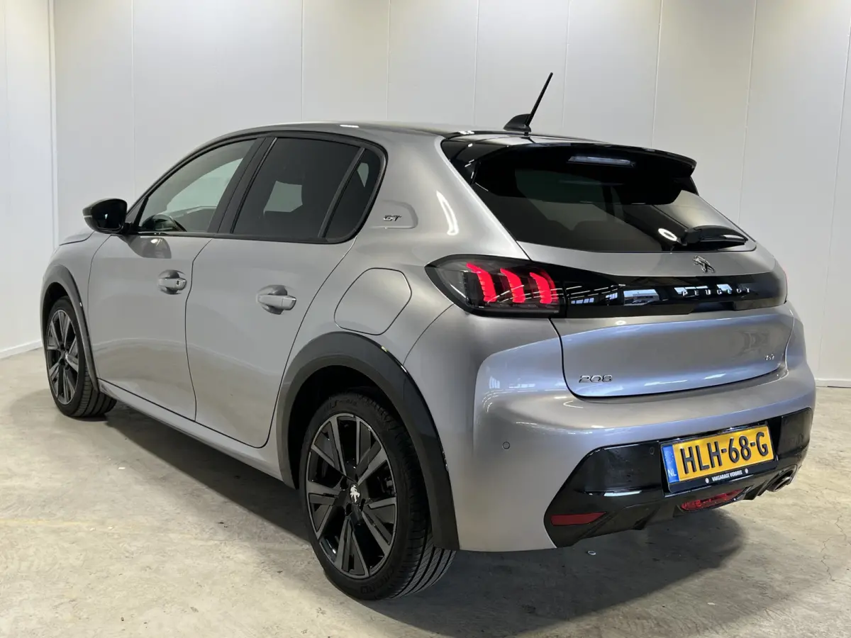 1.2 Turbo GT | Navigatie/Android/Apple Carplay | Adaptive Cruise control | Dealer onderhouden | PDC V+A | Achteruitrijcamera | LMV 17'' | Afn. trekhaak | Climate Control