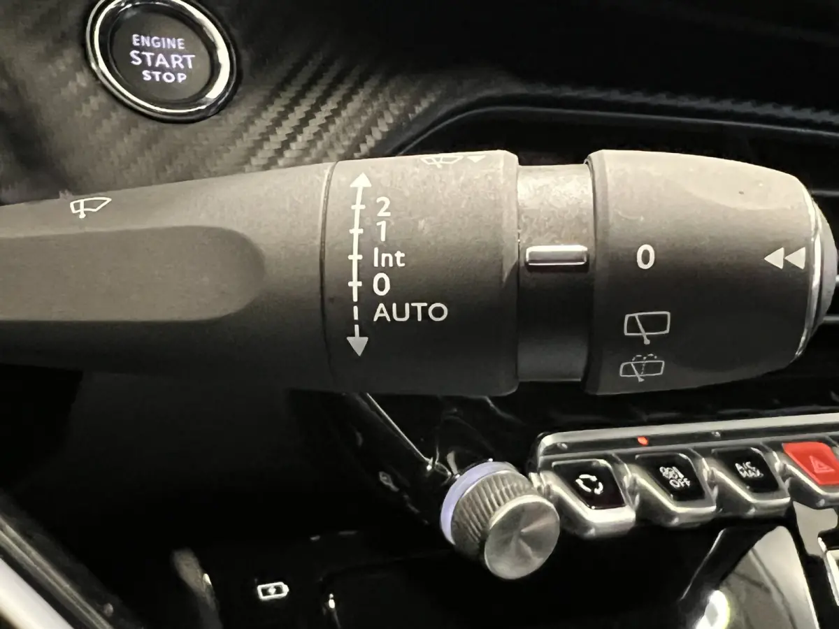 1.2 Turbo GT | Navigatie/Android/Apple Carplay | Adaptive Cruise control | Dealer onderhouden | PDC V+A | Achteruitrijcamera | LMV 17'' | Afn. trekhaak | Climate Control
