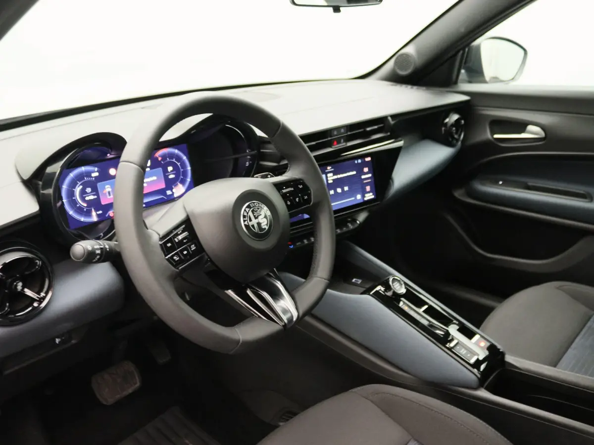 1.2 Turbo Hybrid Ibrida | Apple Carplay/Android Auto | Parkeersensoren | Climate Control | Cruise Control | Lichtmetalen Velgen |