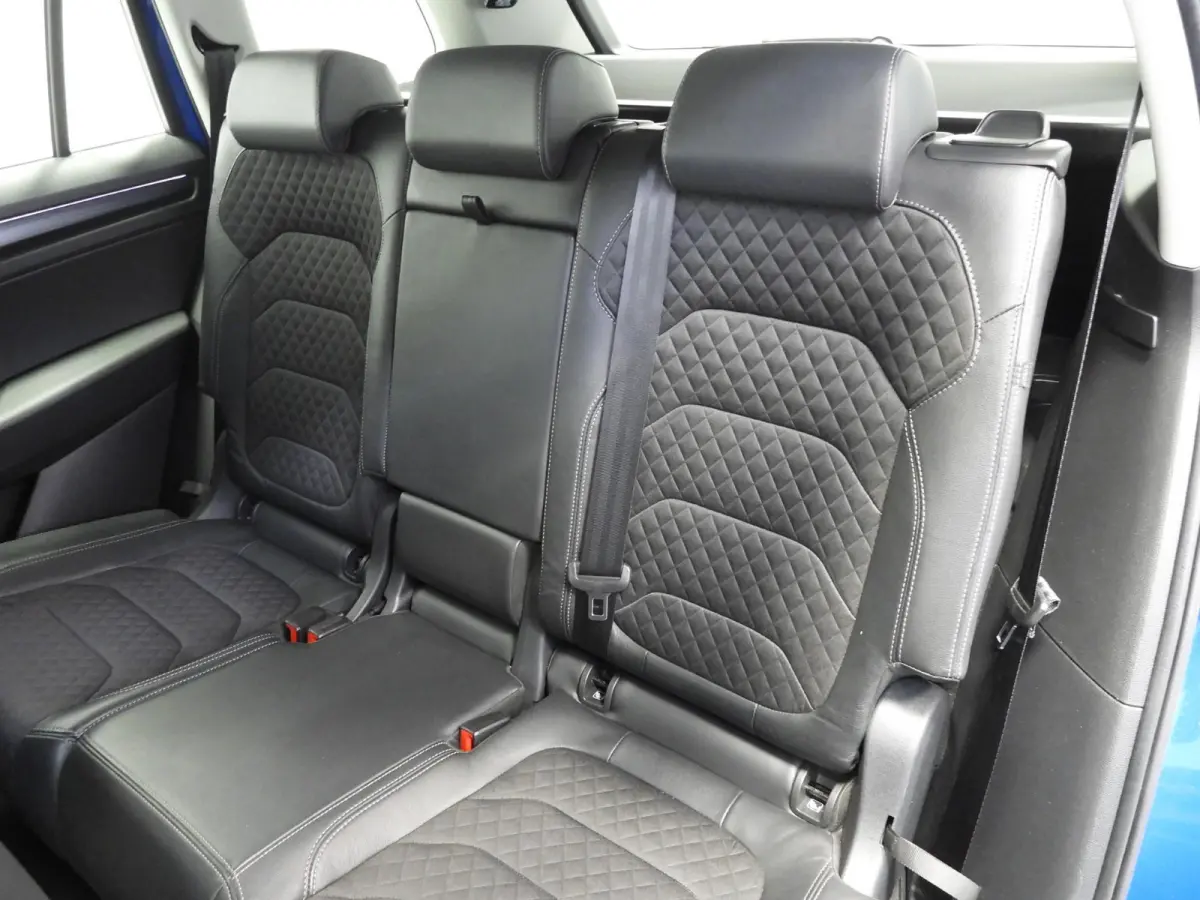 1.5 TSI Business Edition 7-Pers. NAVI/CLIMA/ADAPT.CRUISE/TREKH./18"LMV!