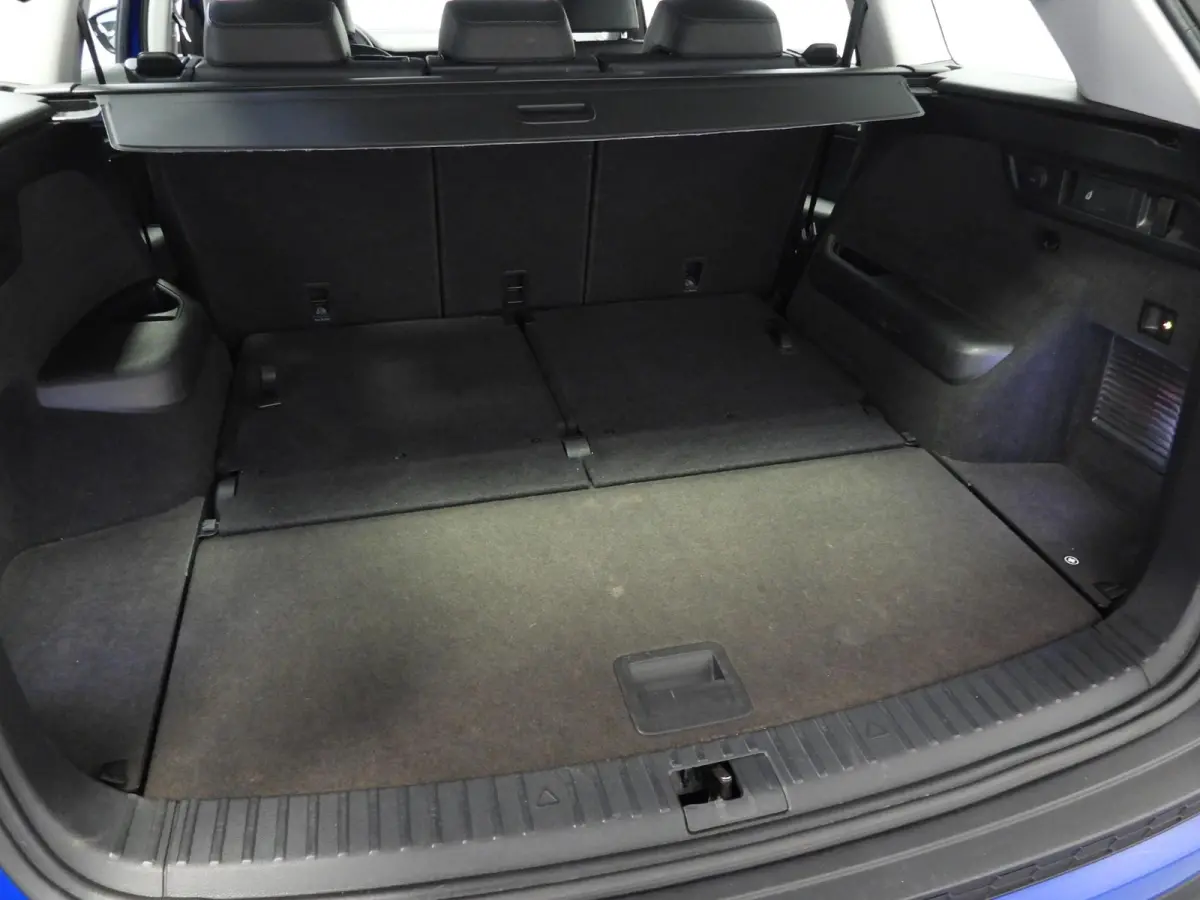 1.5 TSI Business Edition 7-Pers. NAVI/CLIMA/ADAPT.CRUISE/TREKH./18"LMV!