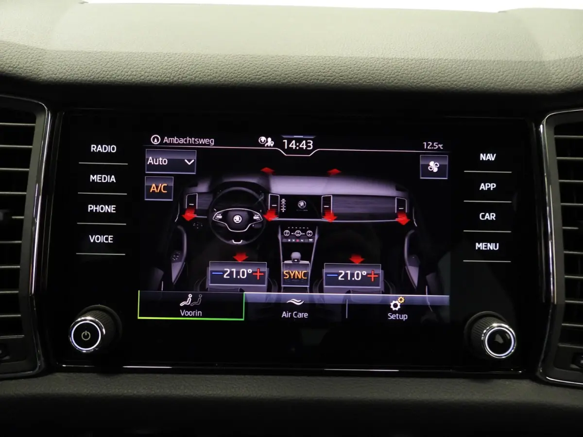 1.5 TSI Business Edition 7-Pers. NAVI/CLIMA/ADAPT.CRUISE/TREKH./18"LMV!