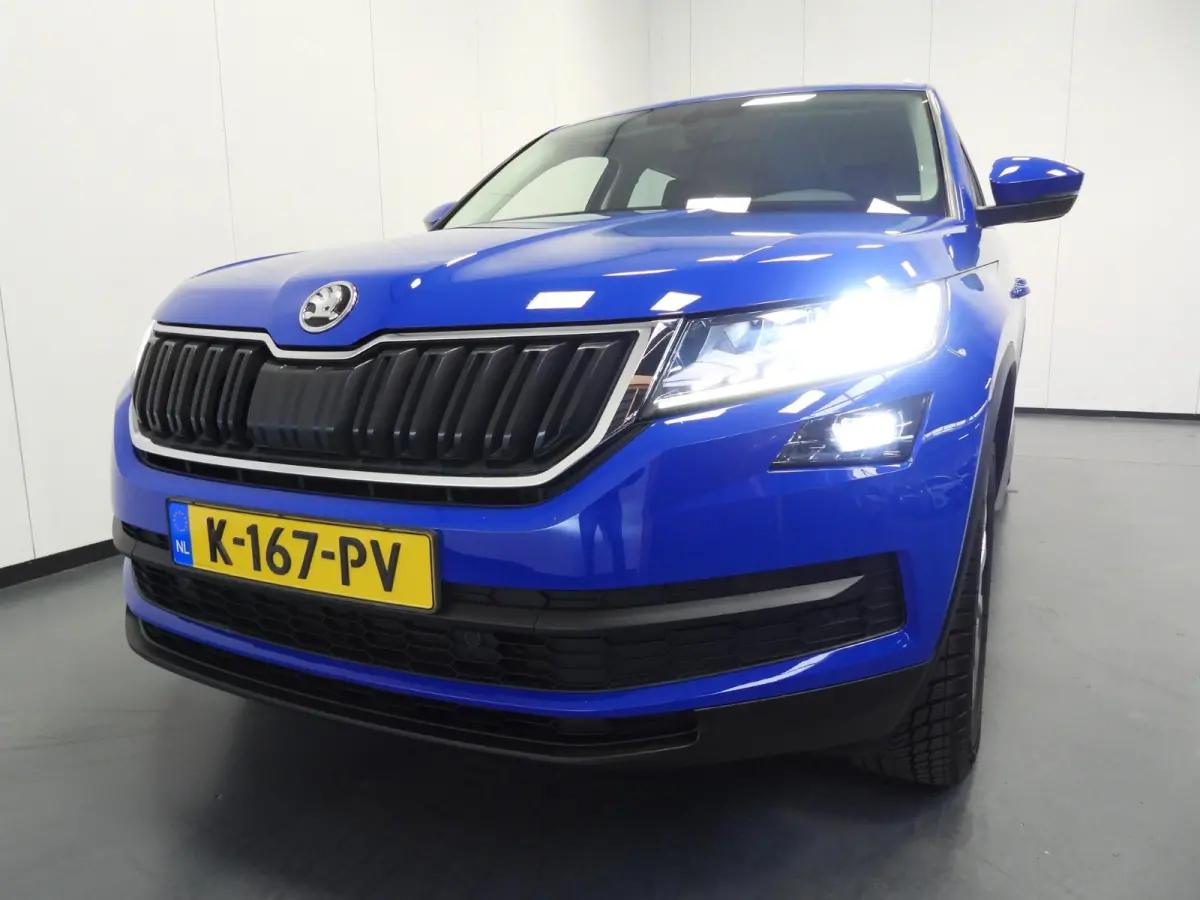 1.5 TSI Business Edition 7-Pers. NAVI/CLIMA/ADAPT.CRUISE/TREKH./18"LMV!