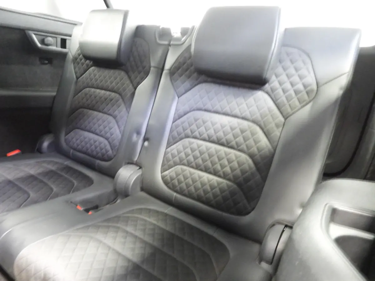 1.5 TSI Business Edition 7-Pers. NAVI/CLIMA/ADAPT.CRUISE/TREKH./18"LMV!