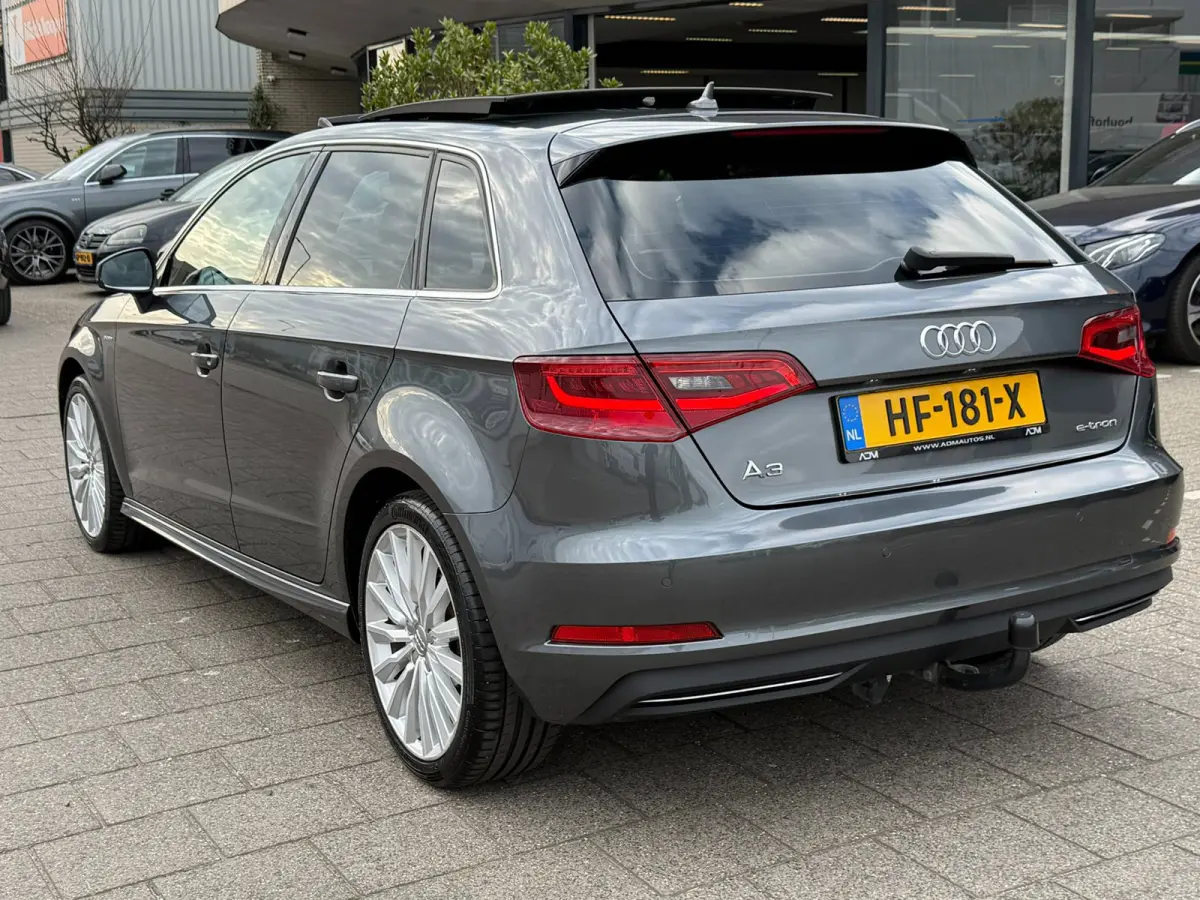 1.4 e-tron PHEV Ambition Pro Line plus l PANO