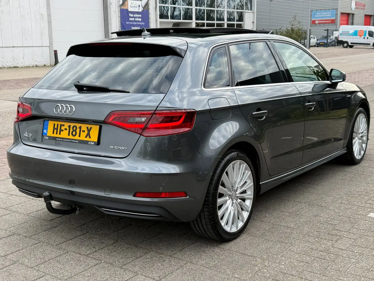 1.4 e-tron PHEV Ambition Pro Line plus l PANO