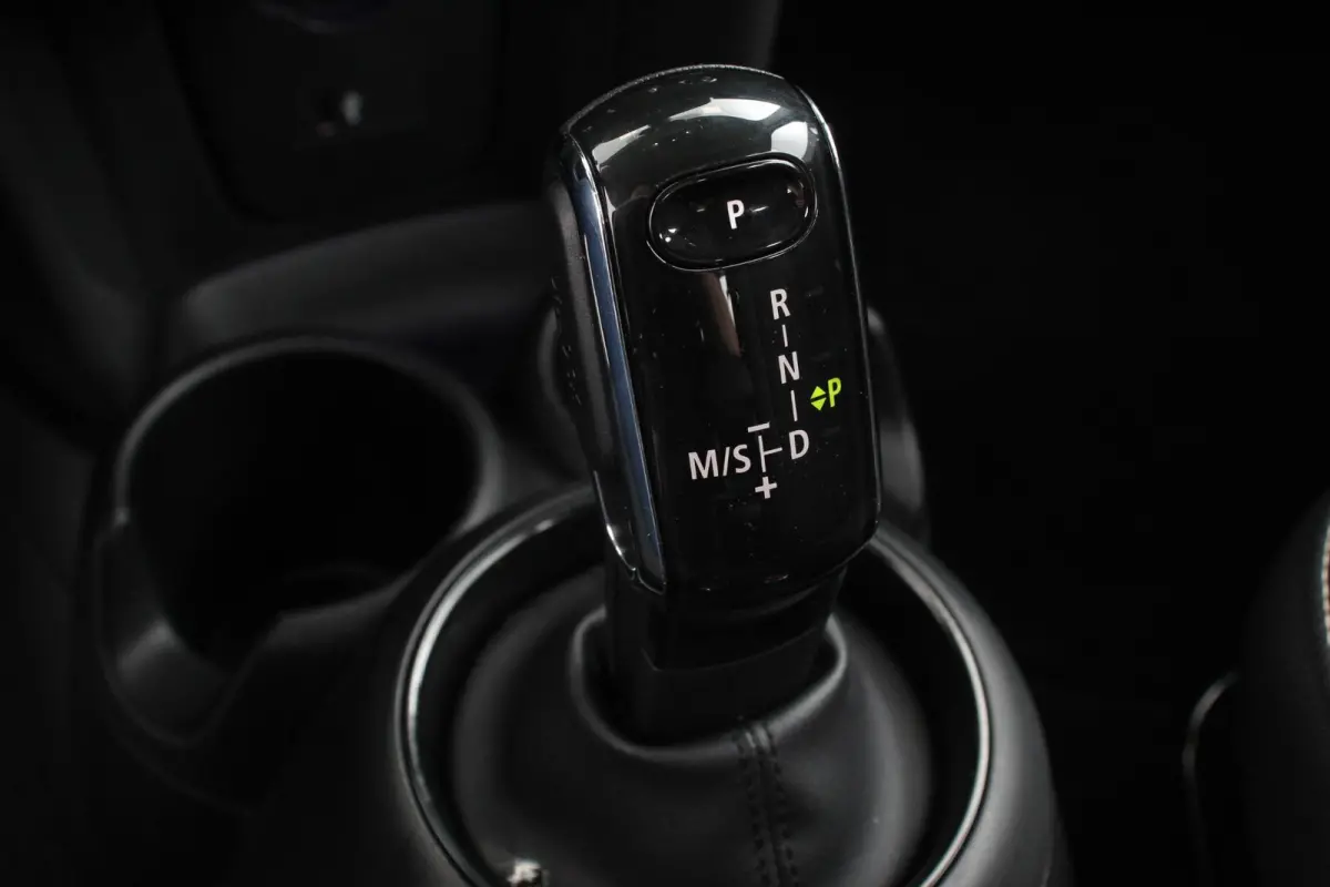 one 1.5 Automaat One Pepper Matrix Led koplampen Climate Control Parkeersensoren Cruise Control Adaptive Stoelverwarming Union Jack lampen Camera