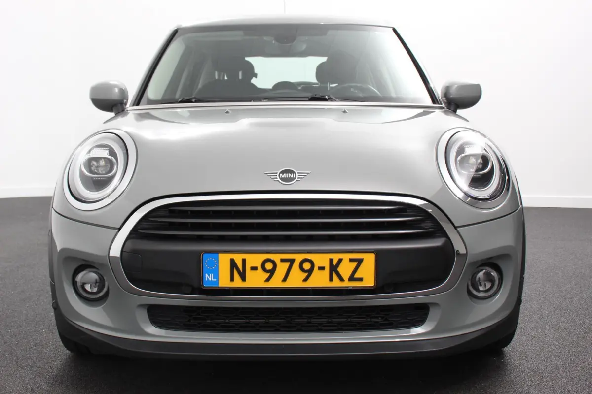 one 1.5 Automaat One Pepper Matrix Led koplampen Climate Control Parkeersensoren Cruise Control Adaptive Stoelverwarming Union Jack lampen Camera