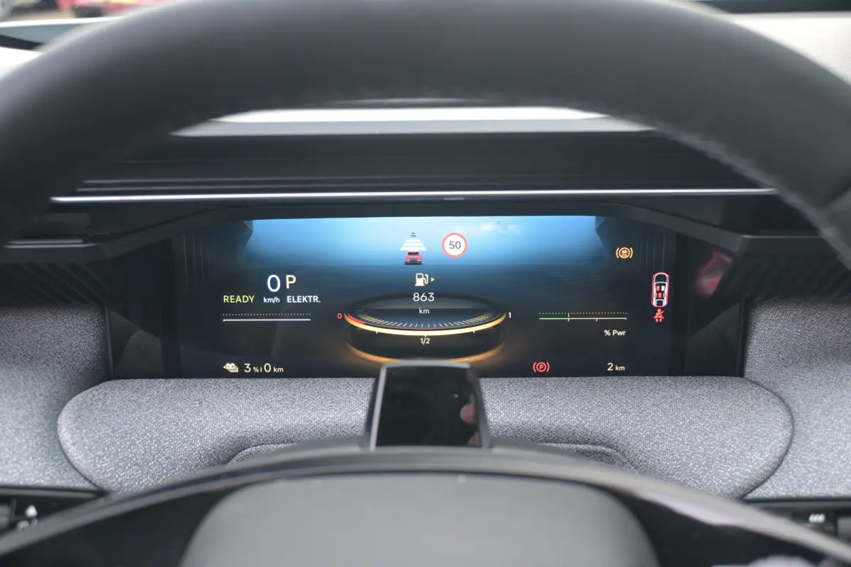 1.6 Plug-In Hybrid 195 Max | Vol-Leder | Massage | Elektr. Achterklep | Adaptive Cruise | LED-Matrix | Elektr. Stoelen | !!