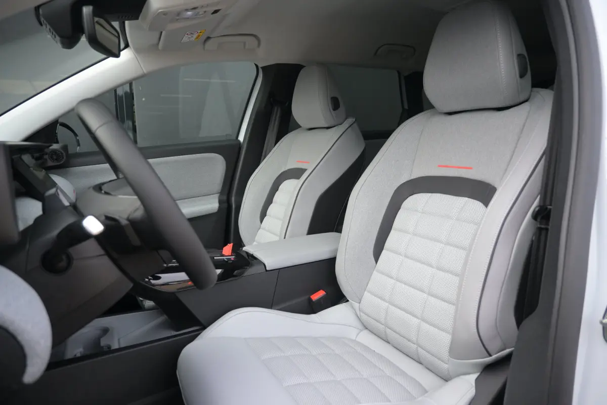 1.6 Plug-In Hybrid 195 Max | Vol-Leder | Massage | Elektr. Achterklep | Adaptive Cruise | LED-Matrix | Elektr. Stoelen | !!
