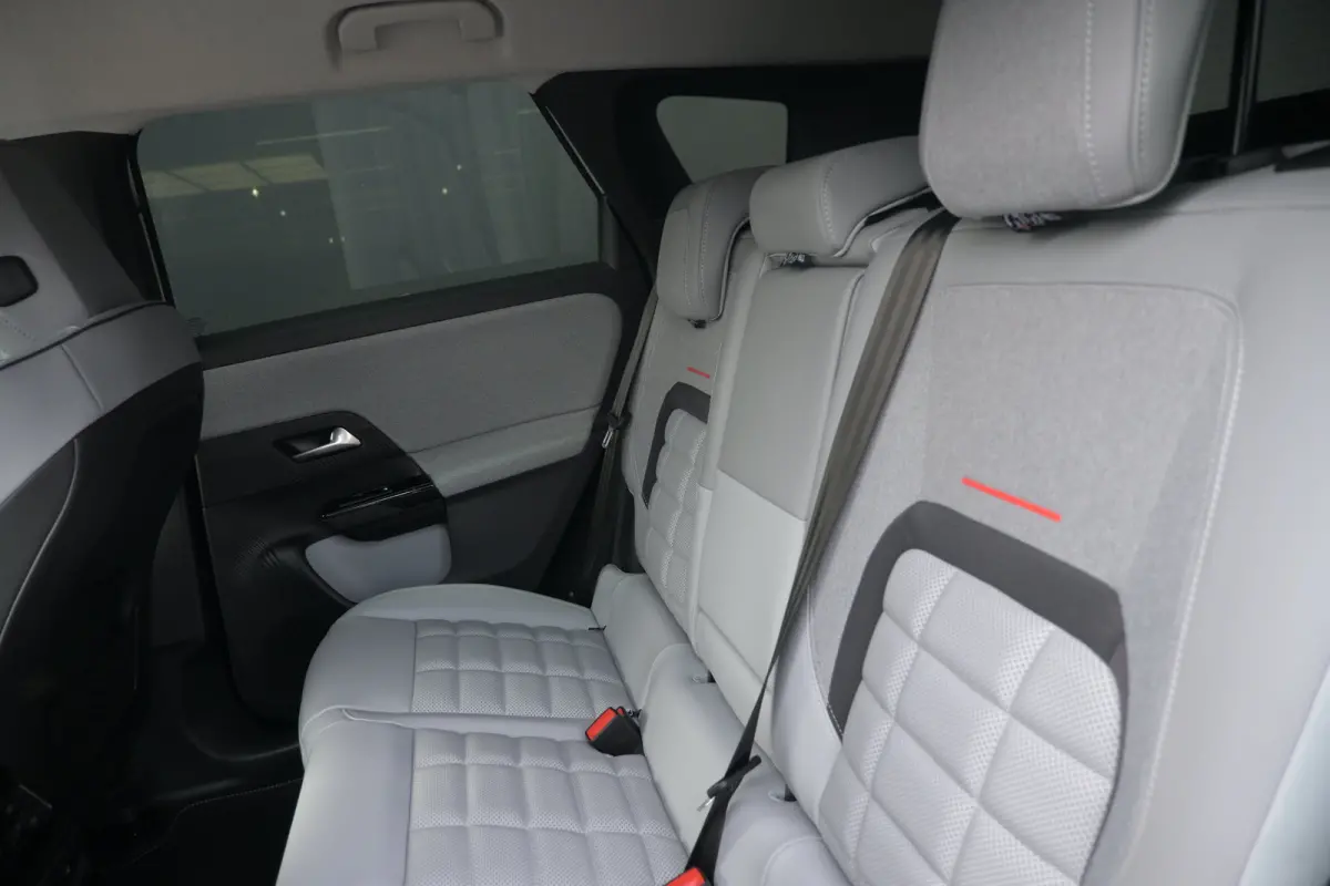 1.6 Plug-In Hybrid 195 Max | Vol-Leder | Massage | Elektr. Achterklep | Adaptive Cruise | LED-Matrix | Elektr. Stoelen | !!