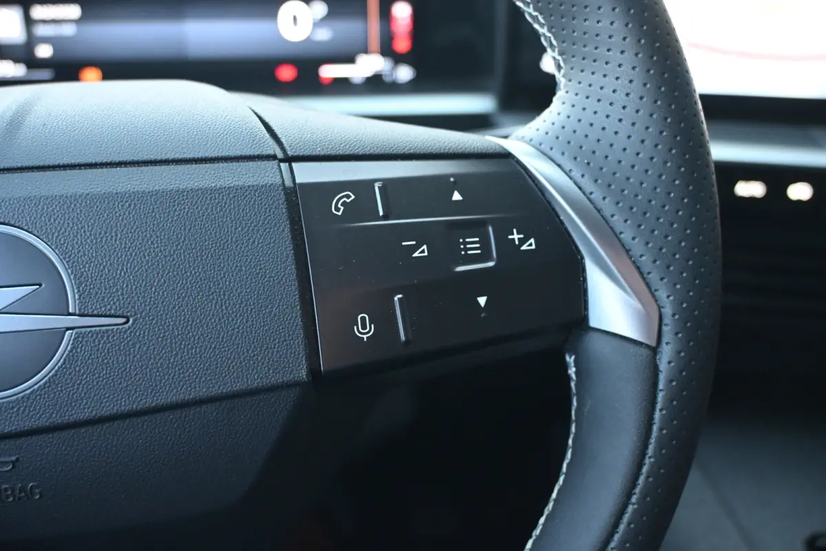 1.2 Turbo Hybrid GS 145pk | Technologie Pakket | HeadUp-Display | Stuur/Stoelverwarming | 360 Camera | Adaptive Cruise | LED-Matrix | !!