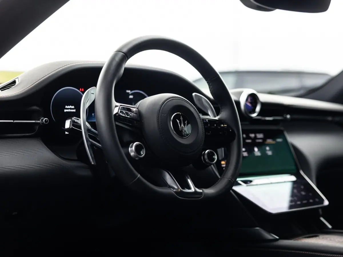 AWD Folgore 92.5 kWh | 760 PK | Stoel- en Stuurverwarming | 360° Camera | Luchtvering | Sonus Faber Audio |