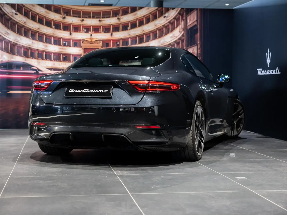 AWD Folgore 92.5 kWh | 760 PK | Stoel- en Stuurverwarming | 360° Camera | Luchtvering | Sonus Faber Audio |
