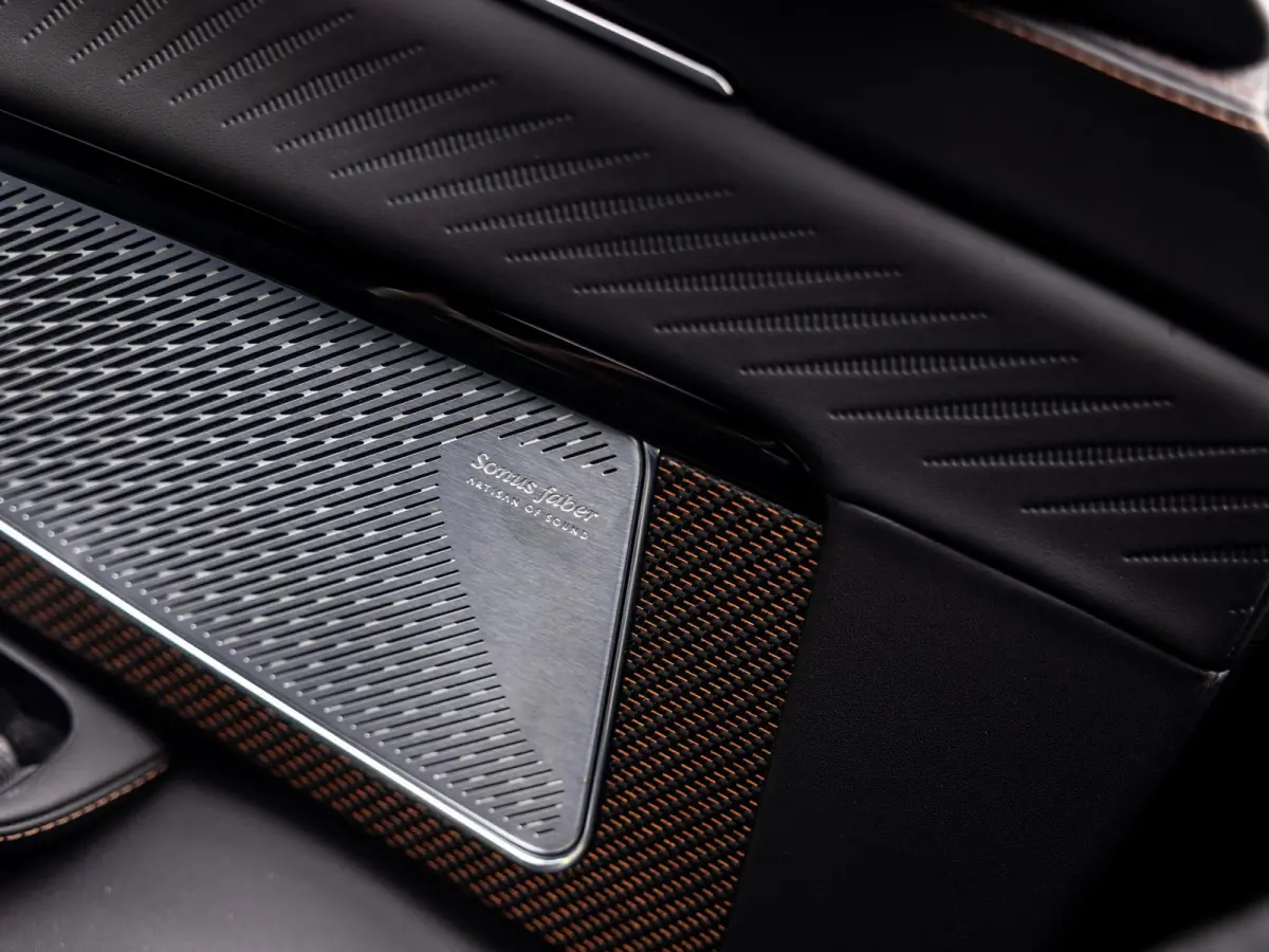 AWD Folgore 92.5 kWh | 760 PK | Stoel- en Stuurverwarming | 360° Camera | Luchtvering | Sonus Faber Audio |